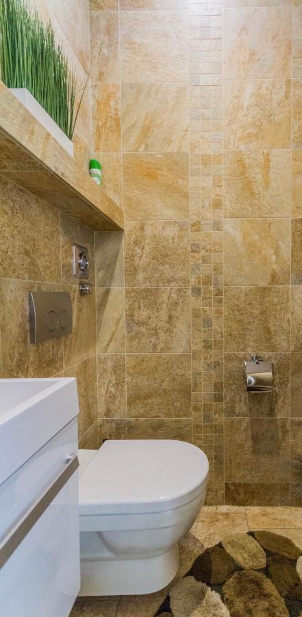 Chain Bridge Studio Apartment Boedapest Buitenkant foto