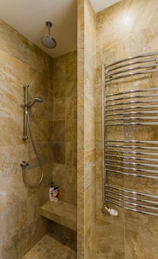 Chain Bridge Studio Apartment Boedapest Buitenkant foto